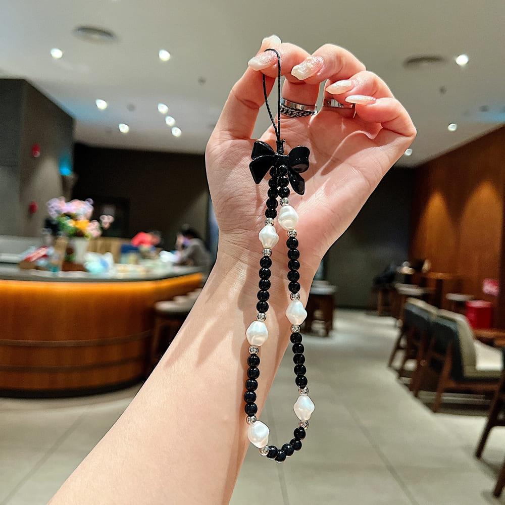 Cupid Bow Beaded Phone Charm