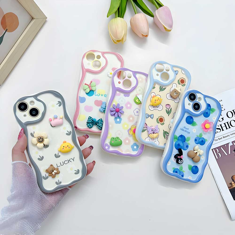 3D Cute Pet Flower and Toy Soft Cover With Random Heart Shape Bracelet