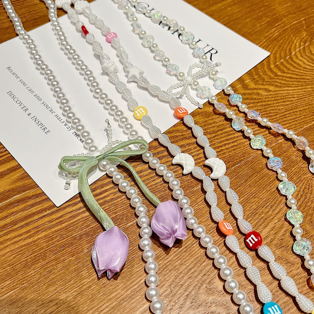 Tulip Pearl MoonStar Bead Phone Chain | Phone Strap